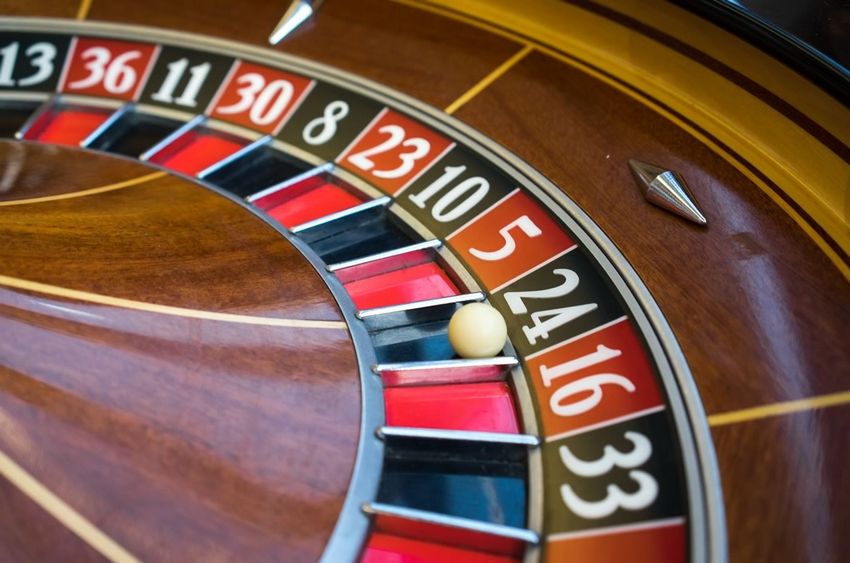 Guide complet des tournois estivaux et des bonus dans les casinos en ligne